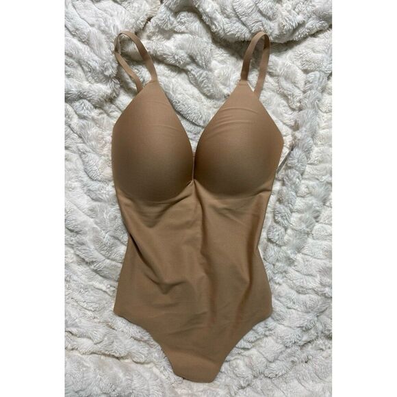 SKIMS BODY CORE SCULPT PLUNGE THONG BODYSUIT - Picture 6 of 9